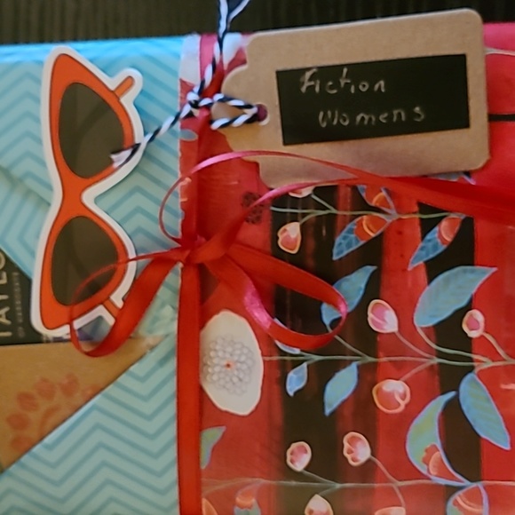 Gift Blind Fiction book - Picture 2 of 6